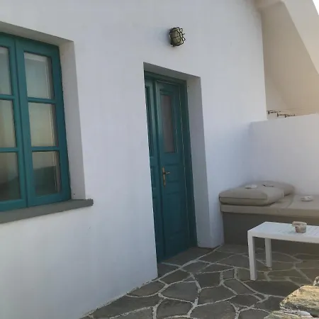 Kifines Folegandros Town