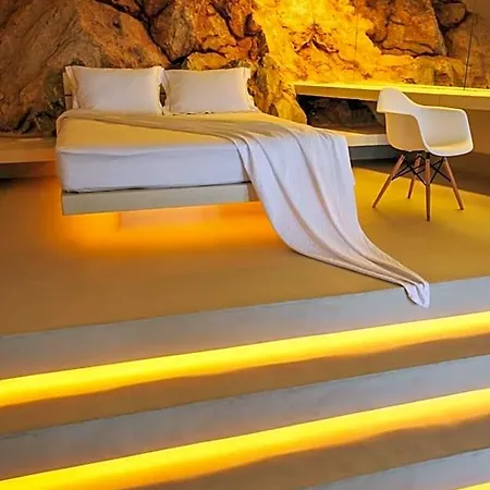 Kifines Folegandros Town